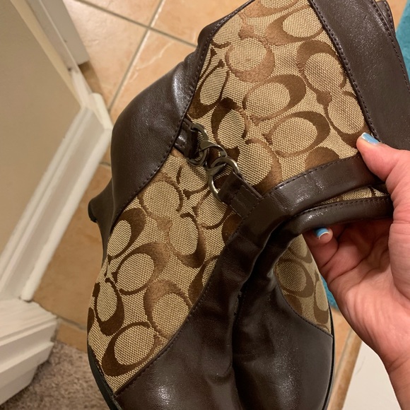 Branded shoes - Picture 5 of 8